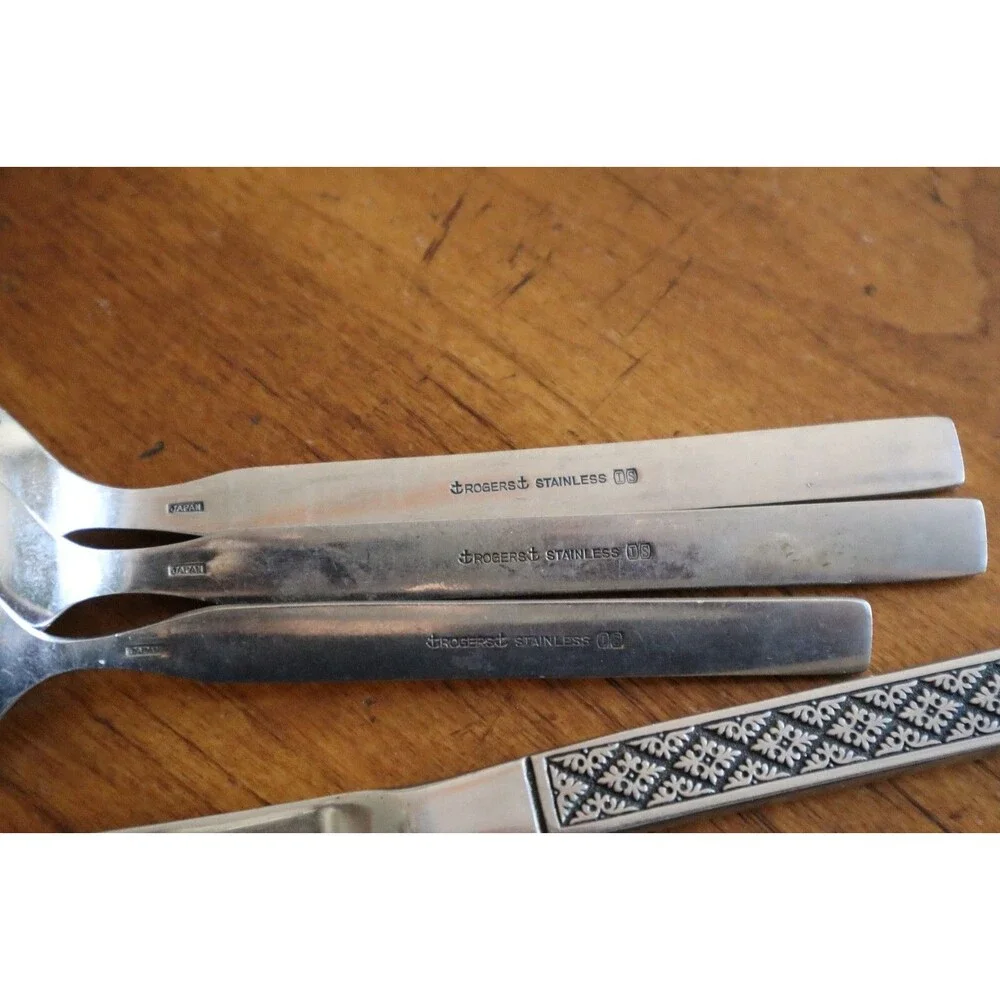VOGUE Rogers International Silver Stainless Geometric Black Mixed Lot Knife Spoo